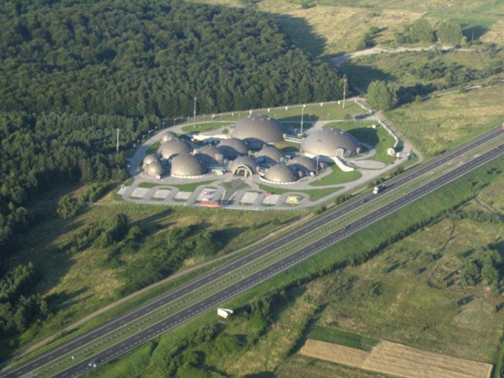 Pasje - paralotniarze i ziemia chrzanowska widziana z góry (www.paralotnie.chrzanow.pl)