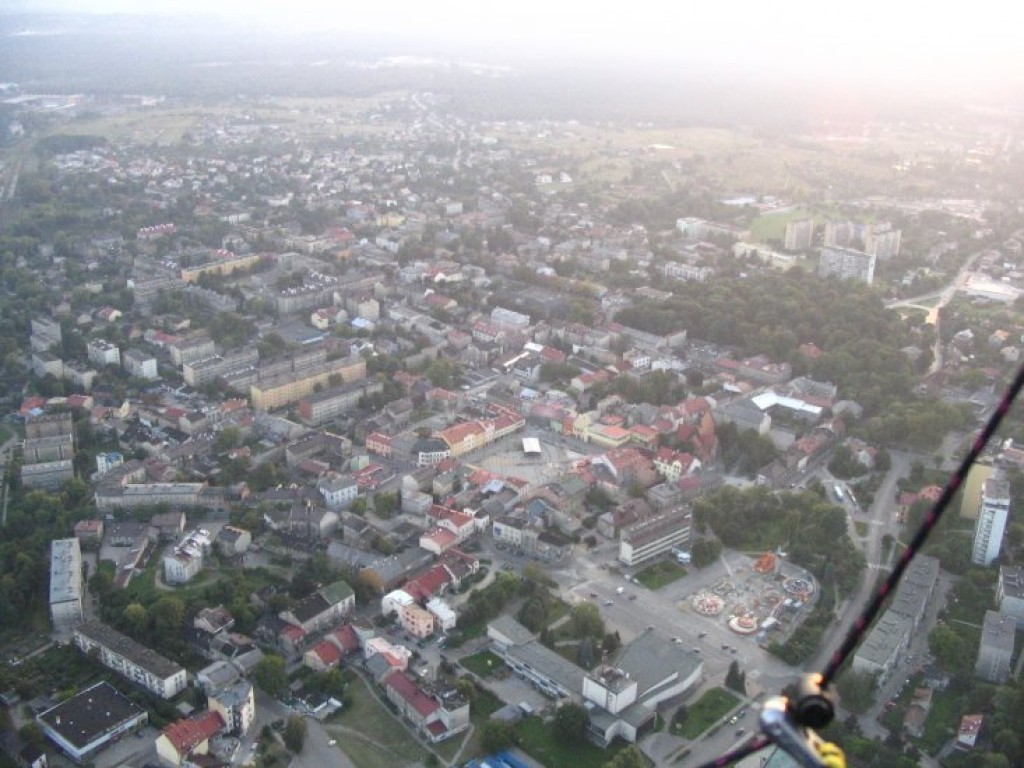 Pasje - paralotniarze i ziemia chrzanowska widziana z góry (www.paralotnie.chrzanow.pl)
