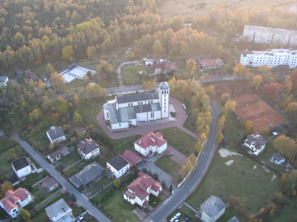 Pasje - paralotniarze i ziemia chrzanowska widziana z góry (www.paralotnie.chrzanow.pl)