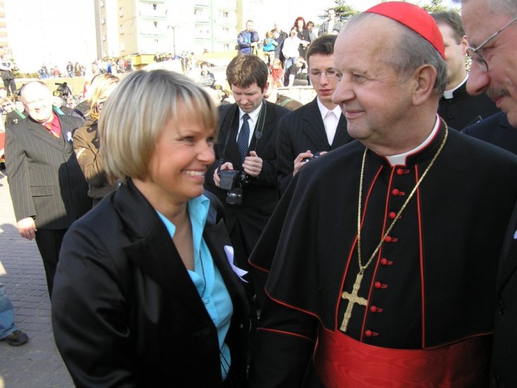 Poświęcenie pomnika Jana Pawła II w Libiążu 8.04. 2006 r.