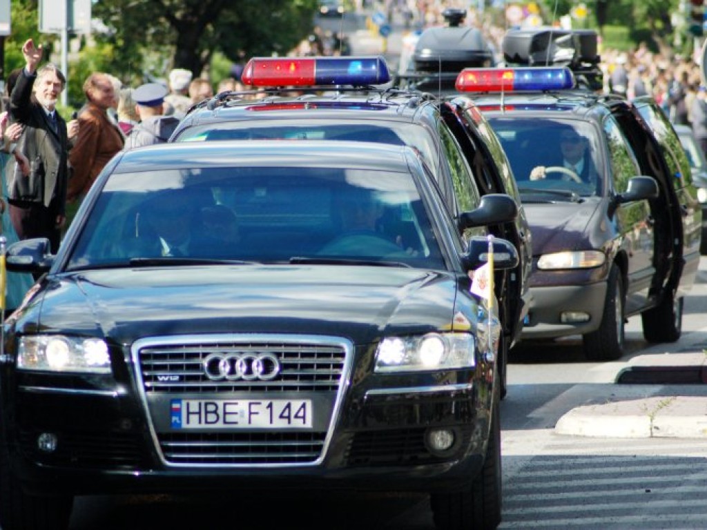 Przejazd papieża Benedykta XVI przez Chrzanów i Libąż 28.05.2006