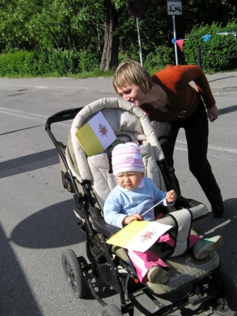Przejazd papieża Benedykta XVI przez Chrzanów i Libąż 28.05.2006