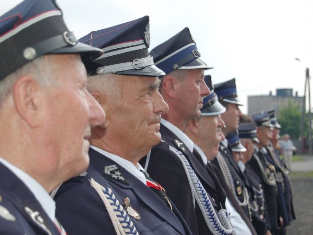 Otwarcie remizy OSP i Domu Pamięci Baty w Chełmku 17.06.2006