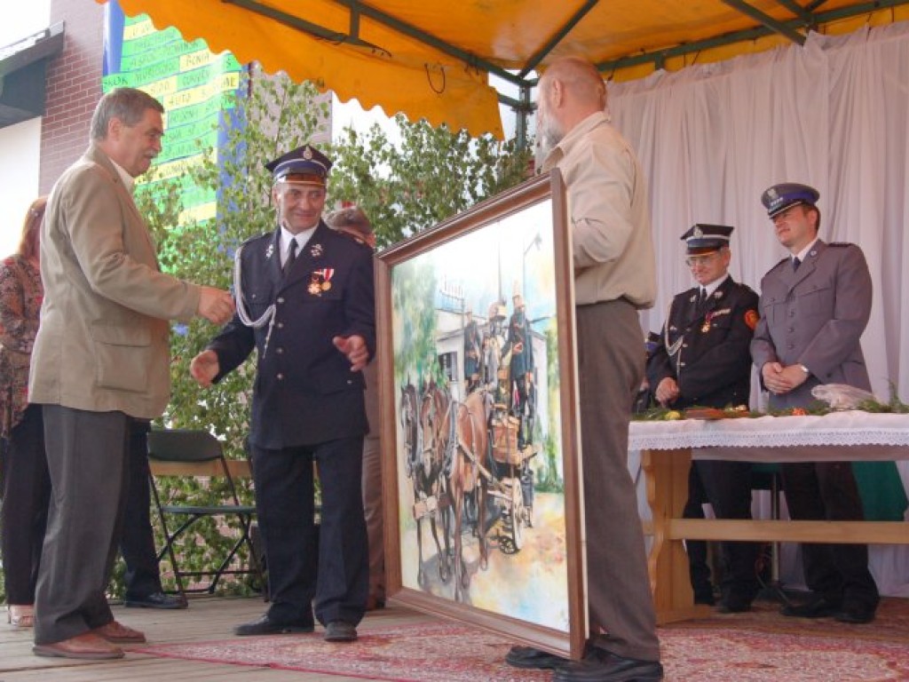 Otwarcie remizy OSP i Domu Pamięci Baty w Chełmku 17.06.2006