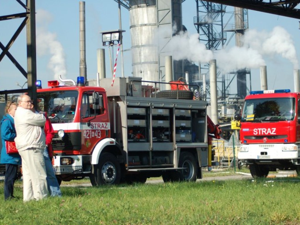 Ćwiczenia strażackie w Zakładach Chemicznych Alwernia SA 10-11.10.2006