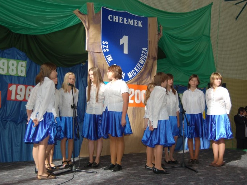 Stulecie Szkoły nr 1 im. Adama Mickiewicza w Chełmku - 20.10.2006