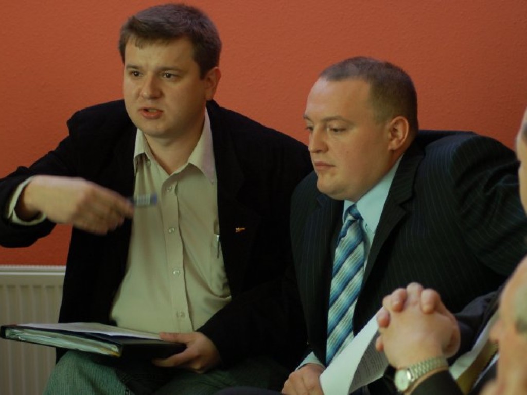 Przedwyborcza debata w redakcji „Przełomu” (kandydaci do rady powiatu) 21.10.2006 r.