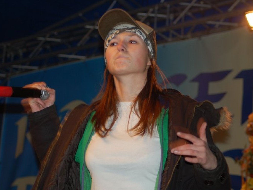 Obchody drugiej rocznicy śmierci papieża Jana Pawła II na Rynku w Chrzanowie 1.04.2007 r.