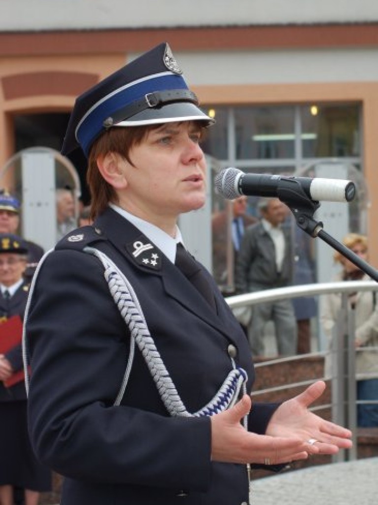 Obchody Powiatowego Dnia Strażaka i 135-lecia chrzanowskiej straży pożarnej na Rynku w Chrzanowie i w komendzie PSP przy ul. Skorupki - 5.05.2007 r.