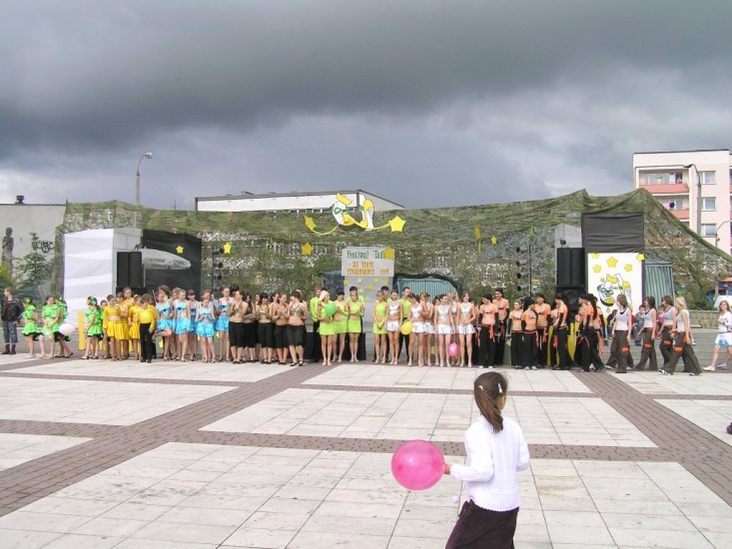 Festiwal Tańca Złote Sznurowadło 2007 na Placu Słonecznym w Libiążu 3.06.2007 r.