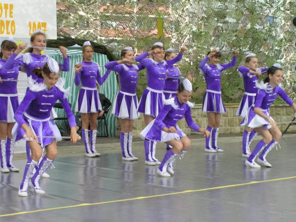 Festiwal Tańca Złote Sznurowadło 2007 na Placu Słonecznym w Libiążu 3.06.2007 r.