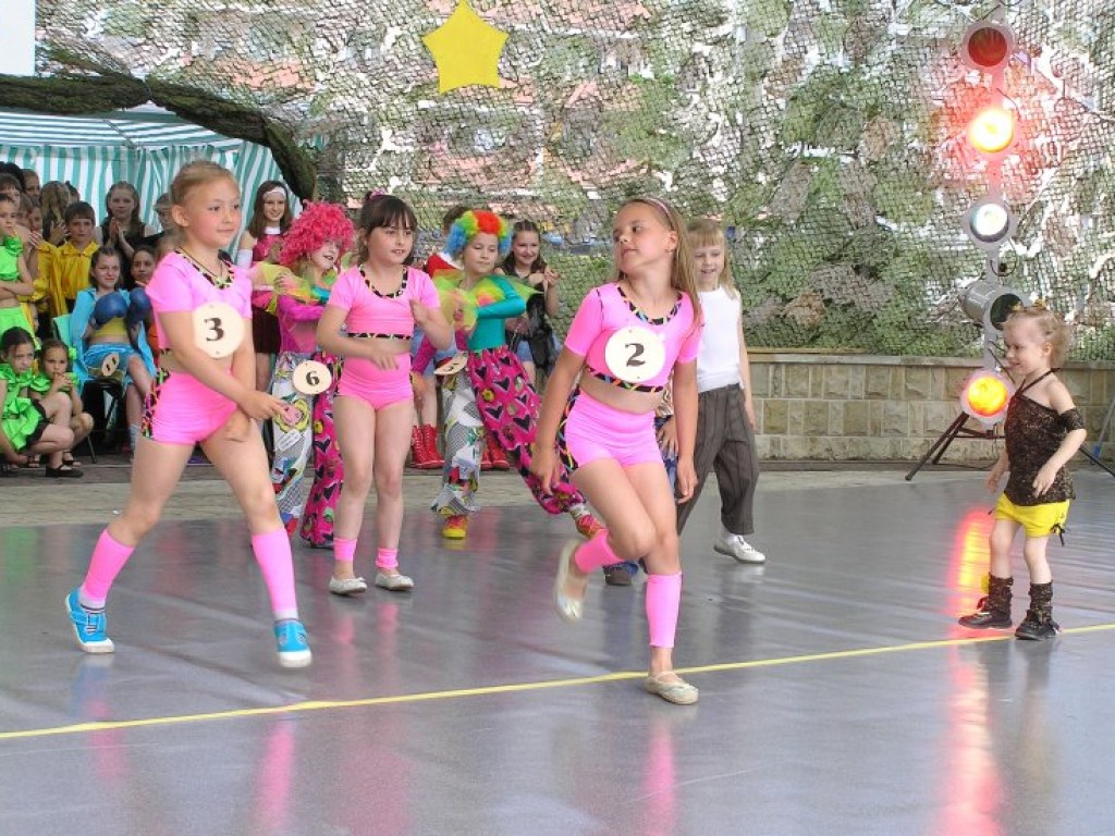 Festiwal Tańca Złote Sznurowadło 2007 na Placu Słonecznym w Libiążu 3.06.2007 r.