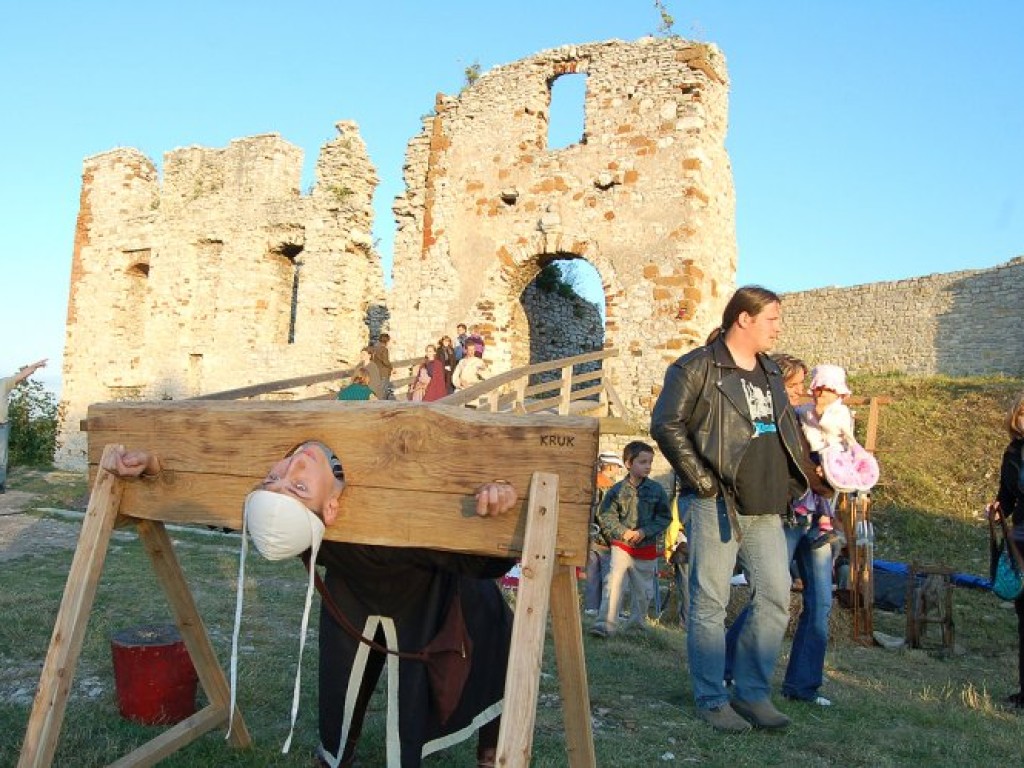 V Turniej Rycerski na zamku w Rabsztynie 7-8.07. 2007 r.