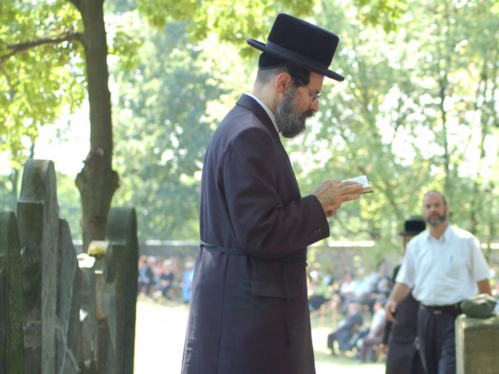 Uroczysta modlitwa na odnowionym cmentarzu żydowskim w Chrzanowie - 7.08.2007 r.