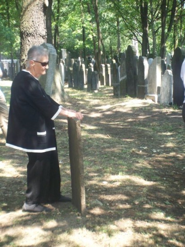 Uroczysta modlitwa na odnowionym cmentarzu żydowskim w Chrzanowie - 7.08.2007 r.