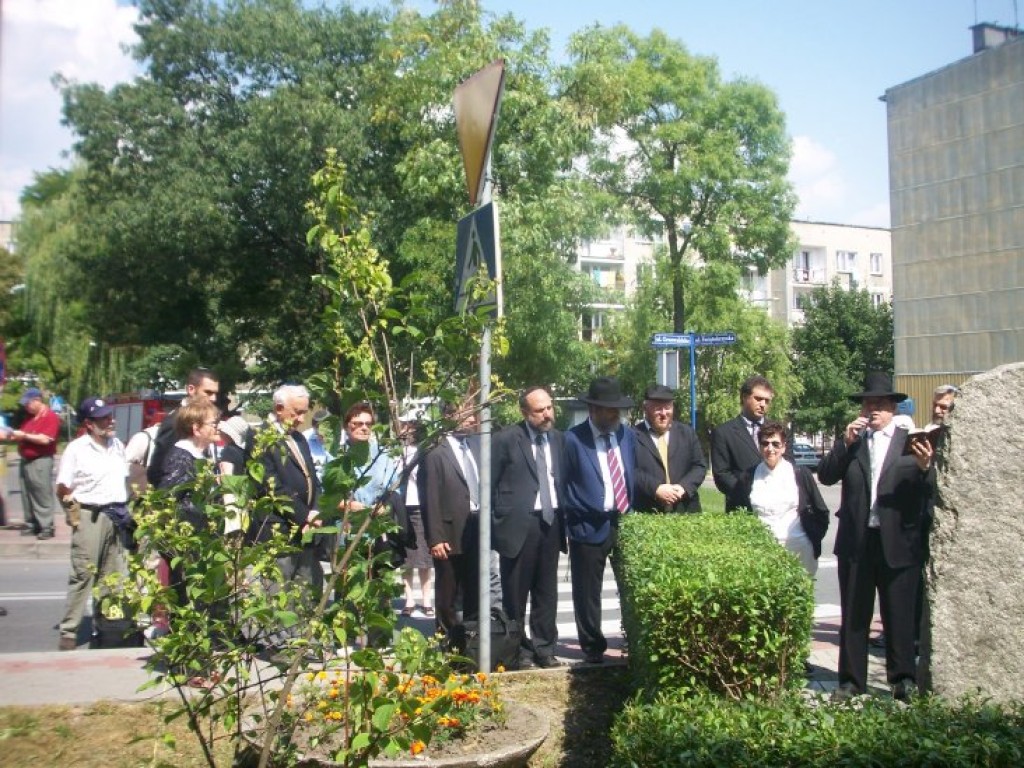 Uroczysta modlitwa na odnowionym cmentarzu żydowskim w Chrzanowie - 7.08.2007 r.