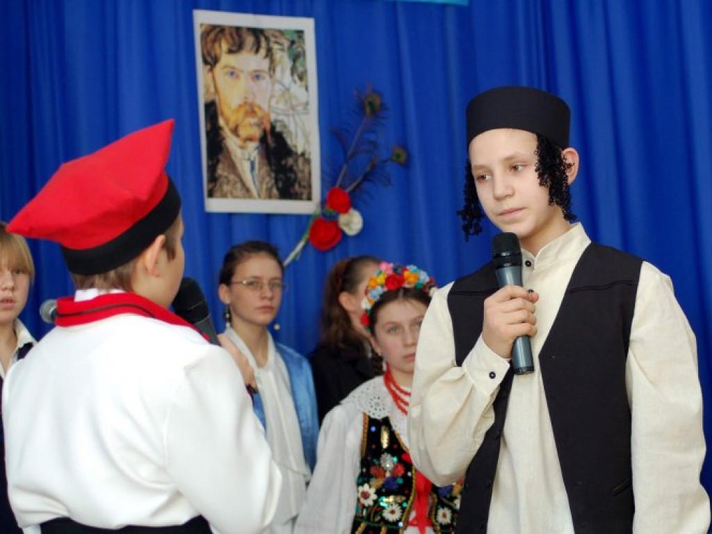 Obchody setnej rocznicy śmierci Stanisława Wyspiańskiego w Szkole Podstawowej w Porębie Żegoty - 29 listopada 2007 r.