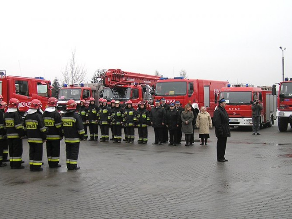 Przekazanie Jednostce Ratowniczo-Gaśniczej w Chrzanowie ciężkiego samochodu Scania P380 - 22.02.2008 r.