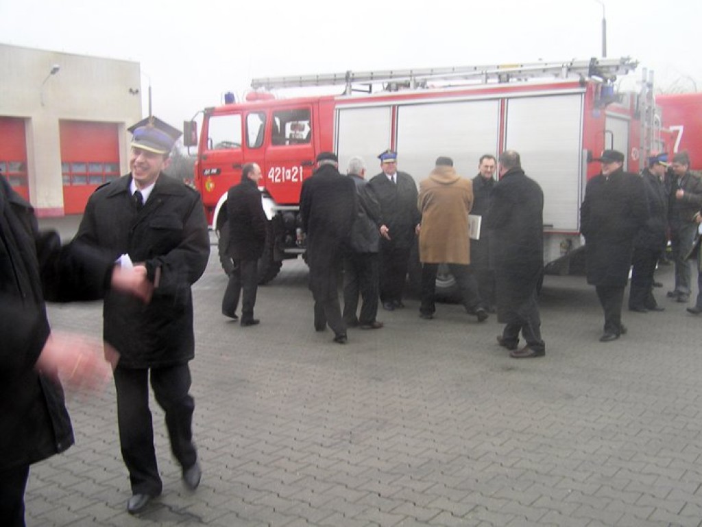 Przekazanie Jednostce Ratowniczo-Gaśniczej w Chrzanowie ciężkiego samochodu Scania P380 - 22.02.2008 r.