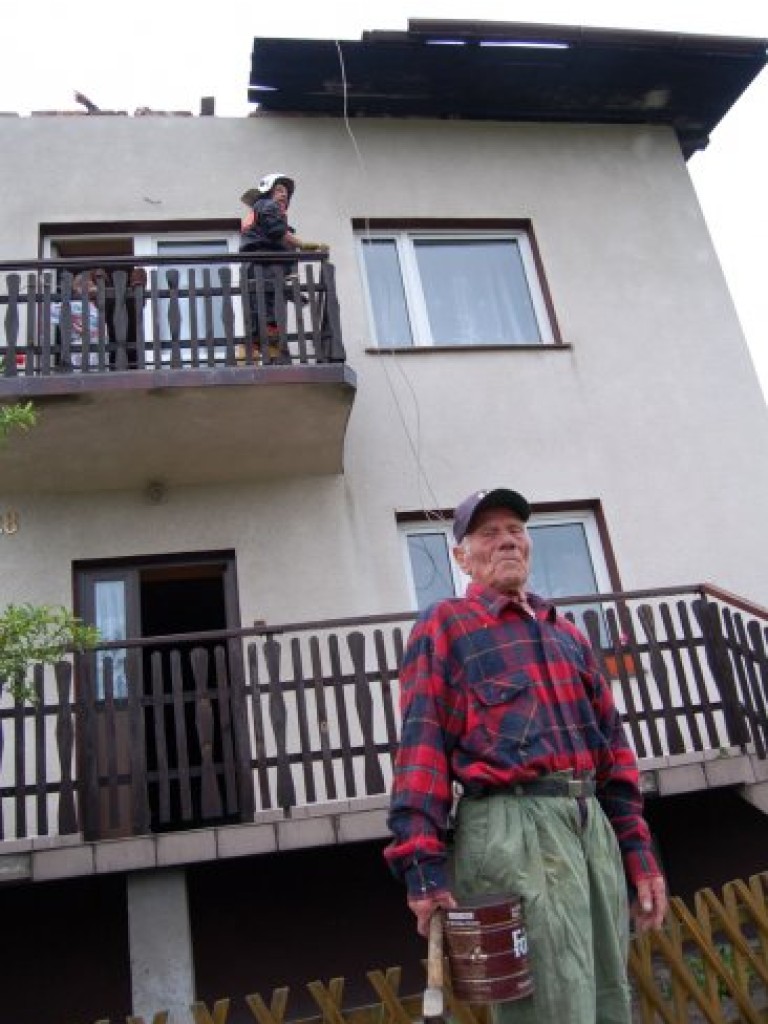 Skutki trąby powietrznej, która przeszła nad Bolęcinem - 18.05.2008 r.