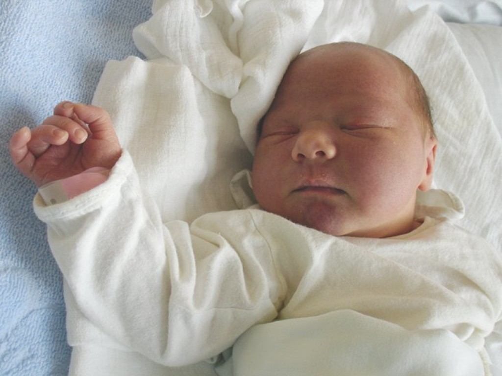Co Wam przyniósł bocian - dzieci urodzone w chrzanowskim szpitalu powiatowym - lipiec 2008 r.