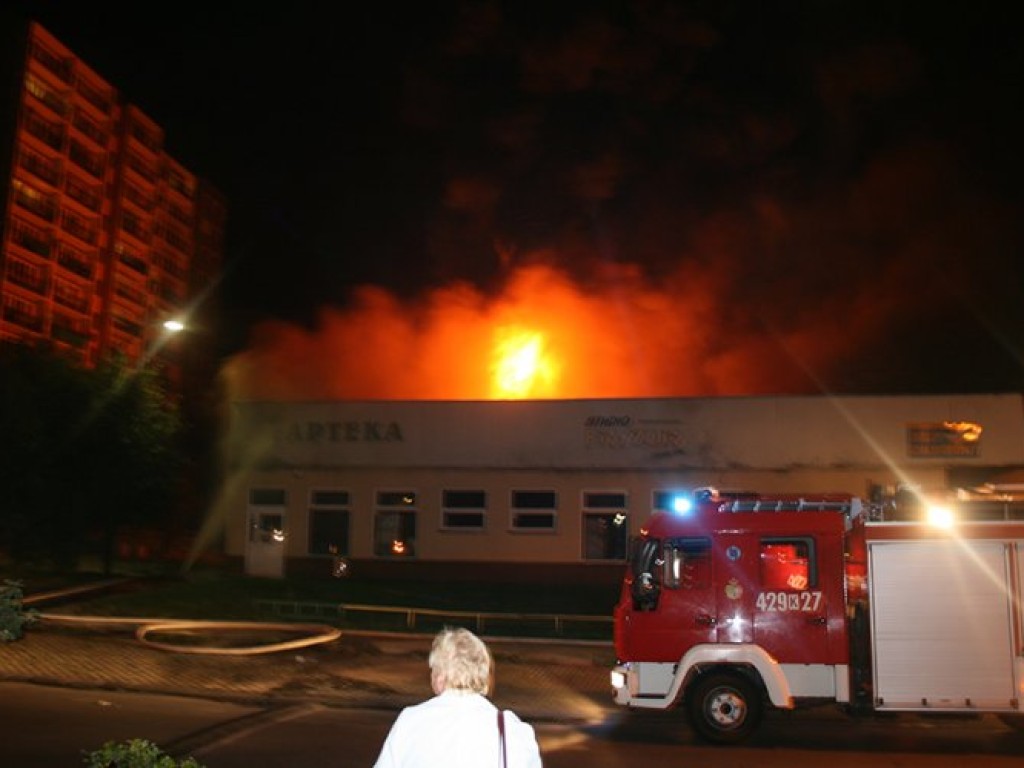 Pożar pawilonu przy ul. Wyszyńskiego w Chrzanowie - 1.09.2008