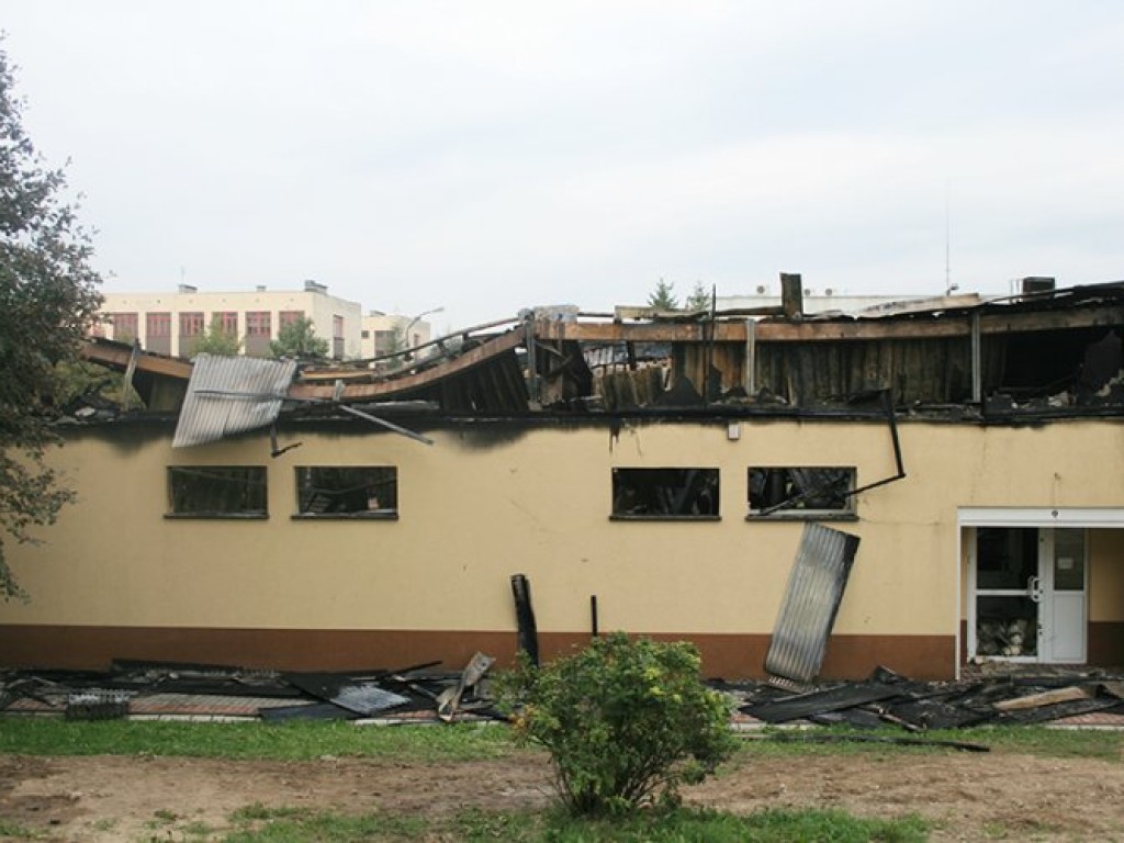 Pożar pawilonu przy ul. Wyszyńskiego w Chrzanowie - 1.09.2008