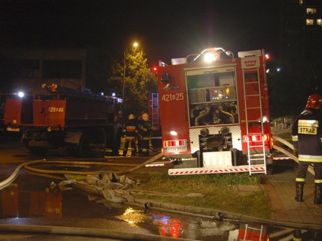 Pożar pawilonu przy ul. Wyszyńskiego w Chrzanowie - 1.09.2008