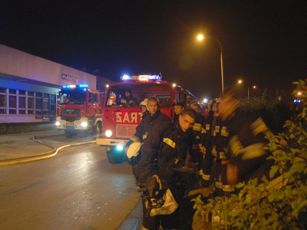 Pożar pawilonu przy ul. Wyszyńskiego w Chrzanowie - 1.09.2008
