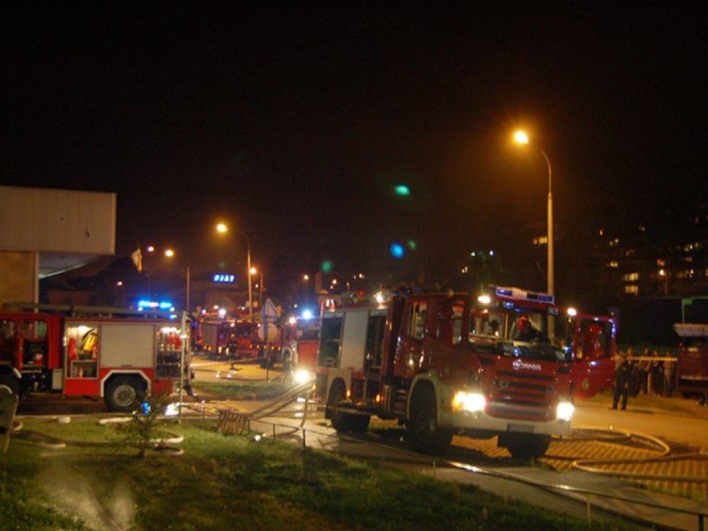 Pożar pawilonu przy ul. Wyszyńskiego w Chrzanowie - 1.09.2008