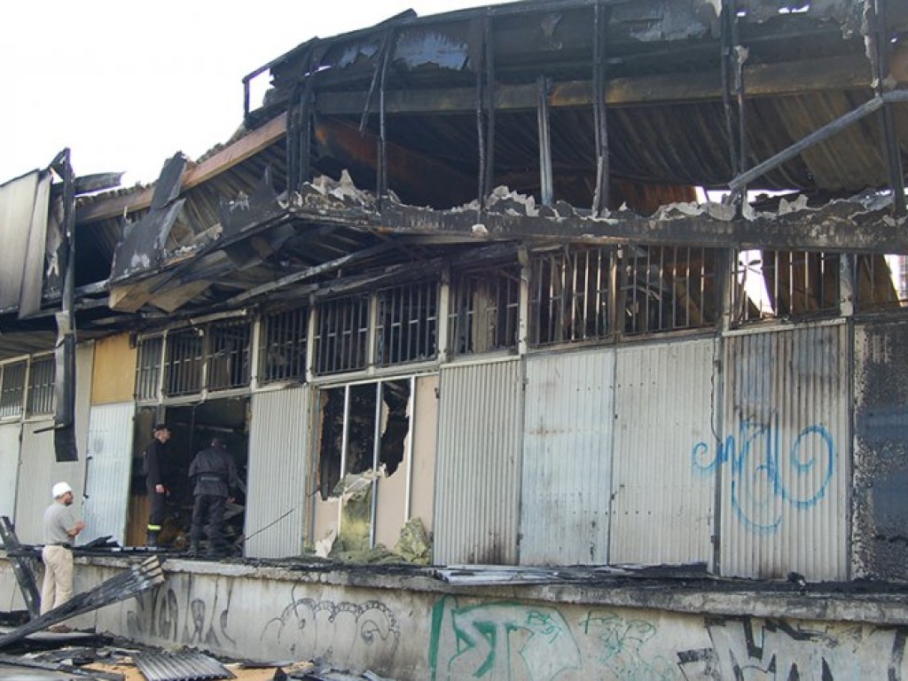 Pożar pawilonu przy ul. Wyszyńskiego w Chrzanowie - 1.09.2008