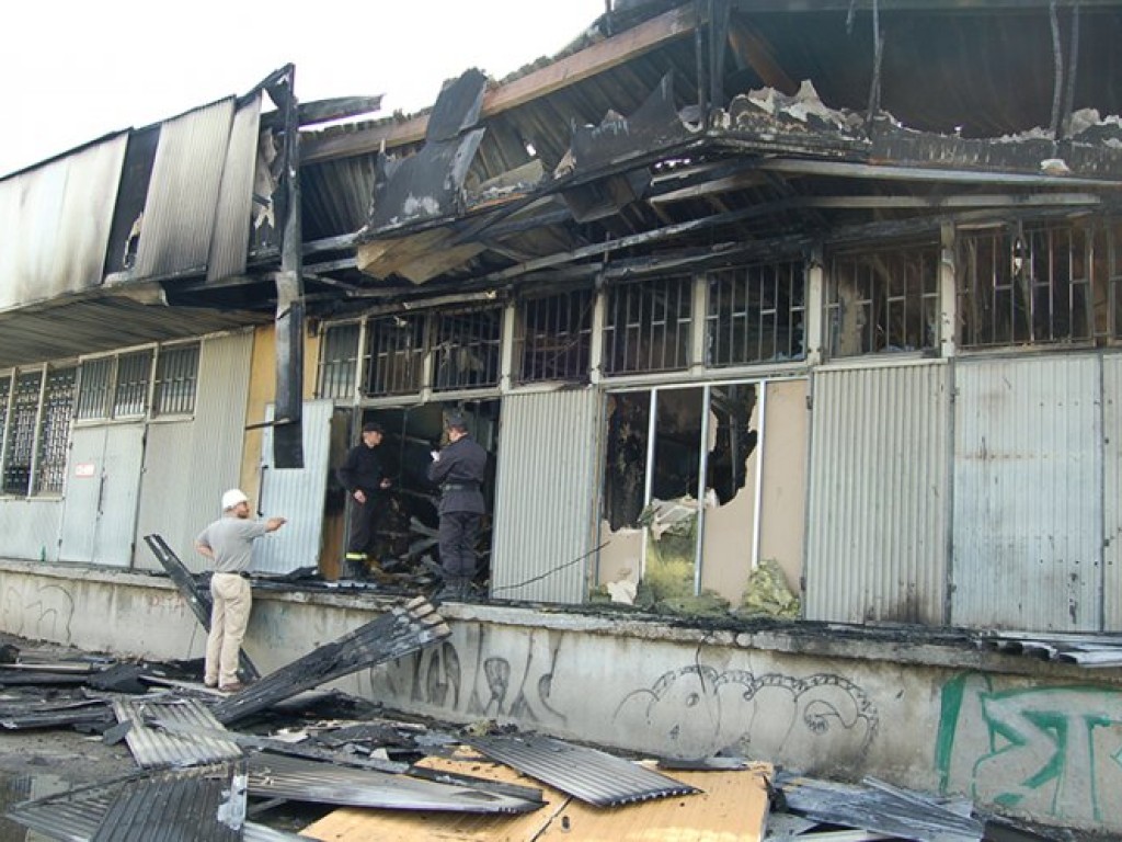 Pożar pawilonu przy ul. Wyszyńskiego w Chrzanowie - 1.09.2008