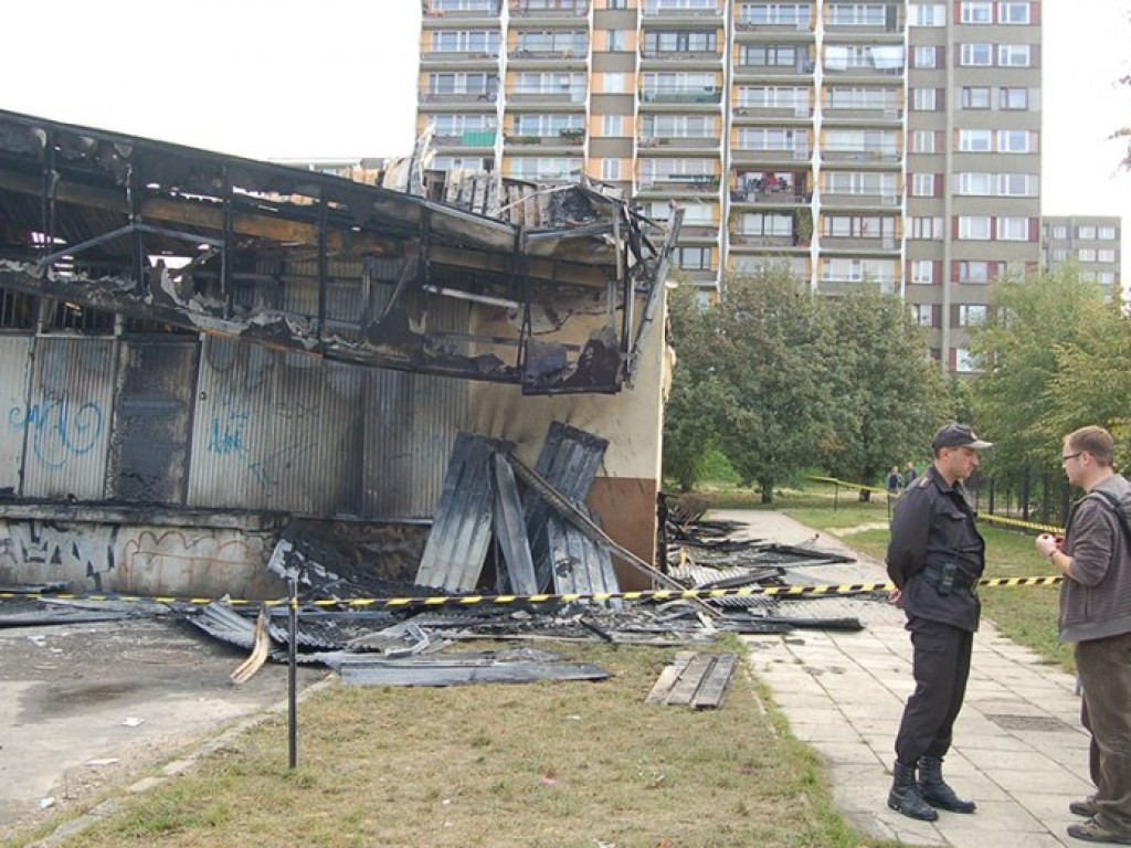 Pożar pawilonu przy ul. Wyszyńskiego w Chrzanowie - 1.09.2008