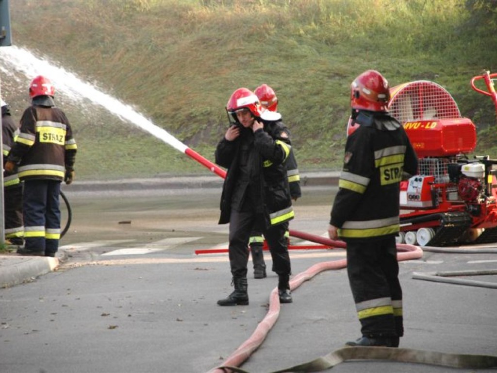 Pożar cysterny 26-27.09.2008 r. - zdjęcia z Komendy Powiatowej Państwowej Straży Pożarnej w Chrzanowie