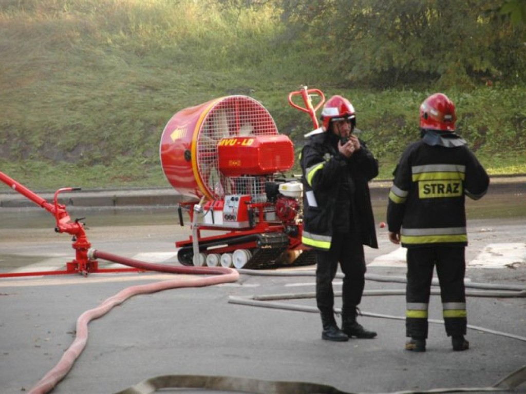 Pożar cysterny 26-27.09.2008 r. - zdjęcia z Komendy Powiatowej Państwowej Straży Pożarnej w Chrzanowie