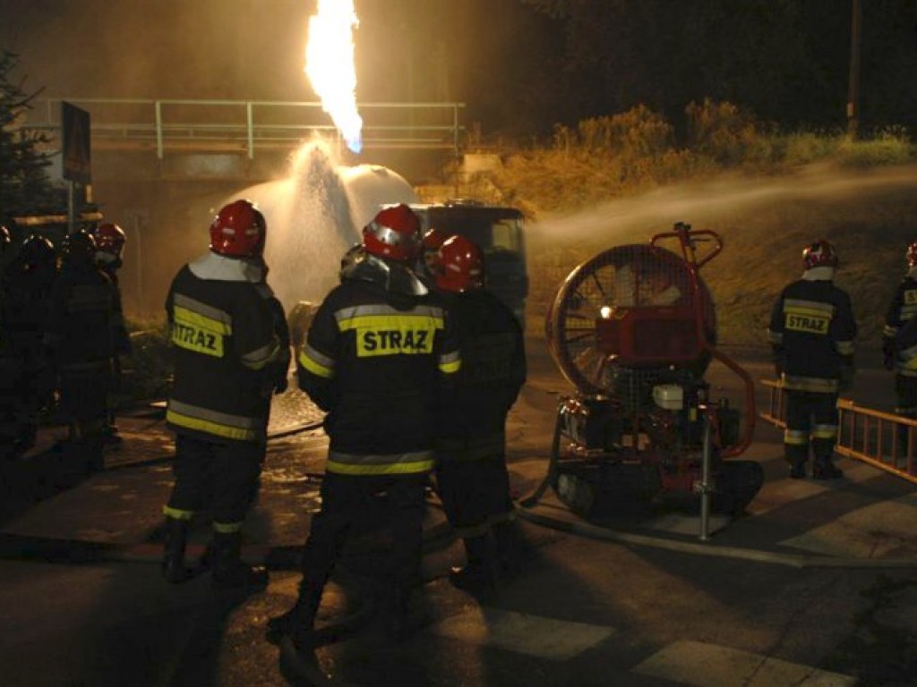 Pożar cysterny 26-27.09.2008 r. - zdjęcia z Komendy Powiatowej Państwowej Straży Pożarnej w Chrzanowie