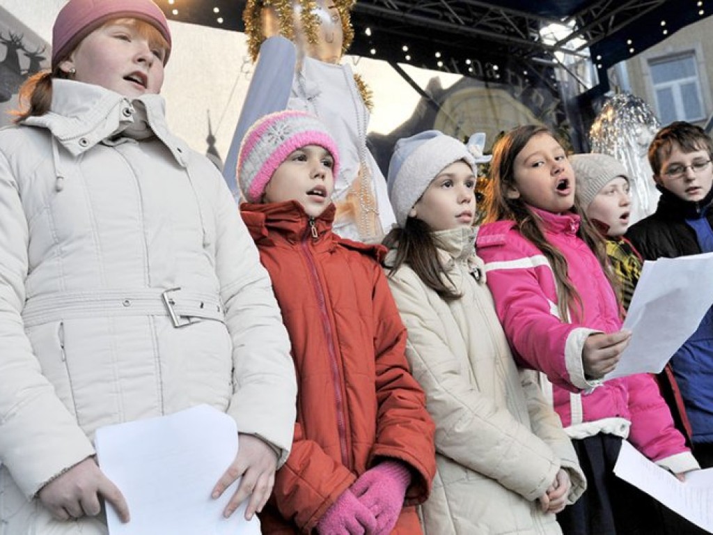 Jesteśmy aniołami - happening na chrzanowskim Rynku - 13.12.2008 r.