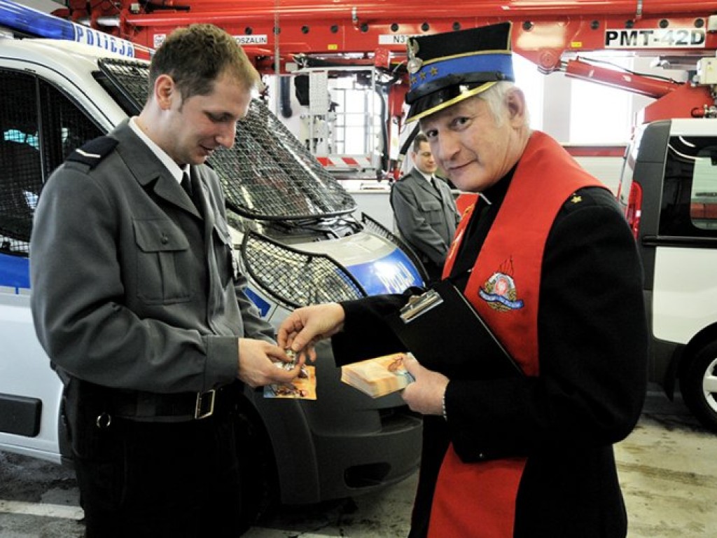Przekazanie policji i straży pożarnej nowych aut – 7.01.2009 r.