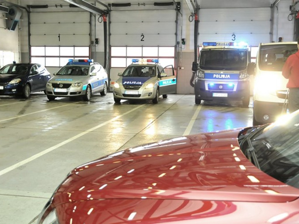 Przekazanie policji i straży pożarnej nowych aut – 7.01.2009 r.