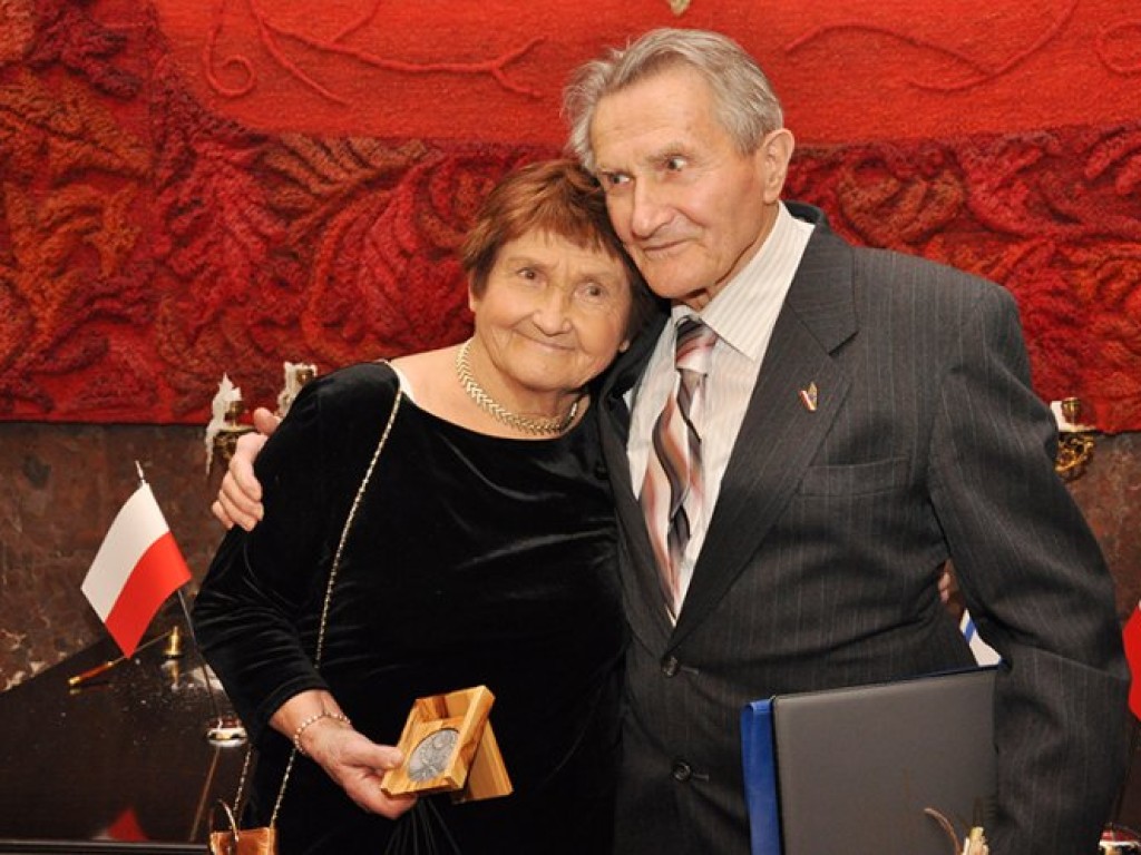 Uroczystość uhonorowania medalem „Sprawiedliwy Wśród Narodów Świata” nieżyjących Walerii i Józefa Trębaczów z Chrzanowa 18.02.2009
