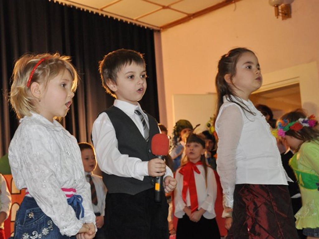 Uroczystość wręczenia Szkole Podstawowej w Lgocie pierwszej nagrody w ministerialnym konkursie „Otwarta szkoła” 16.03.2009