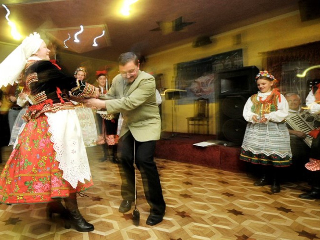 „Raz na ludowo” w Porębie Żegoty – 17.04.2009 r.