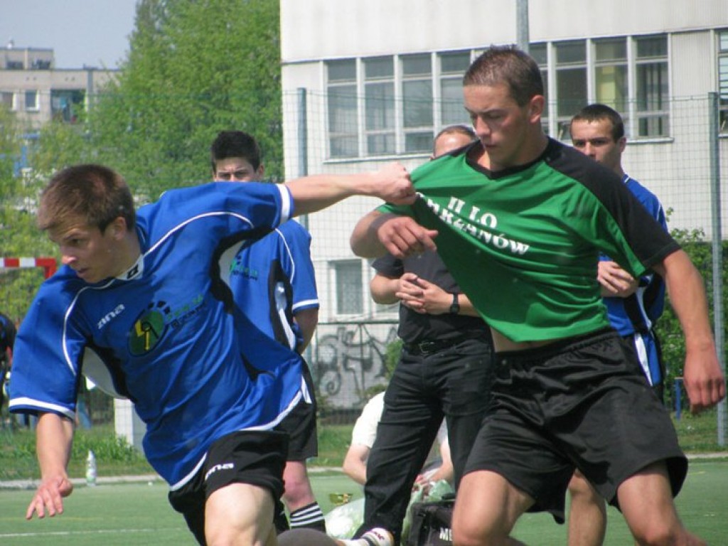 Powiatowy turniej szkół ponadgimnazjalnych w futsalu o Puchar Konstytucji 30.04.2009 r.
