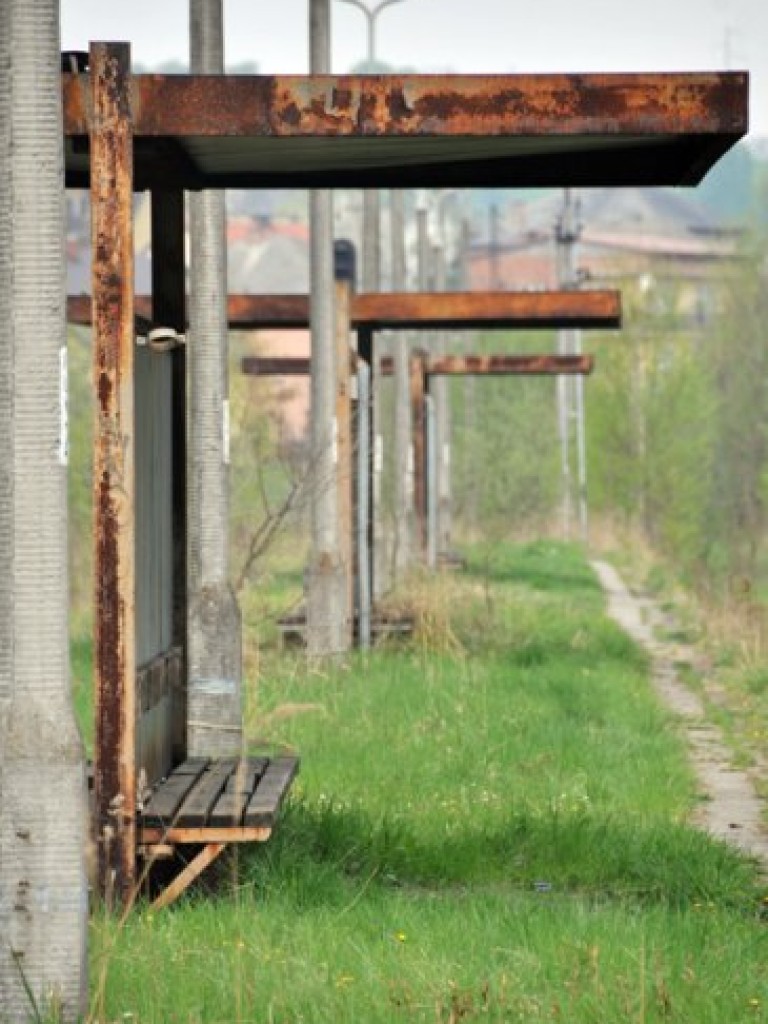 Zostało po kolei, czyli stacje i przystanki PKP w gminie Alwernia - kwiecień 2009 r.