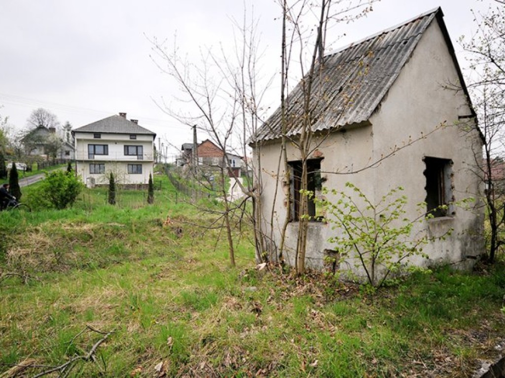 Zostało po kolei, czyli stacje i przystanki PKP w gminie Alwernia - kwiecień 2009 r.