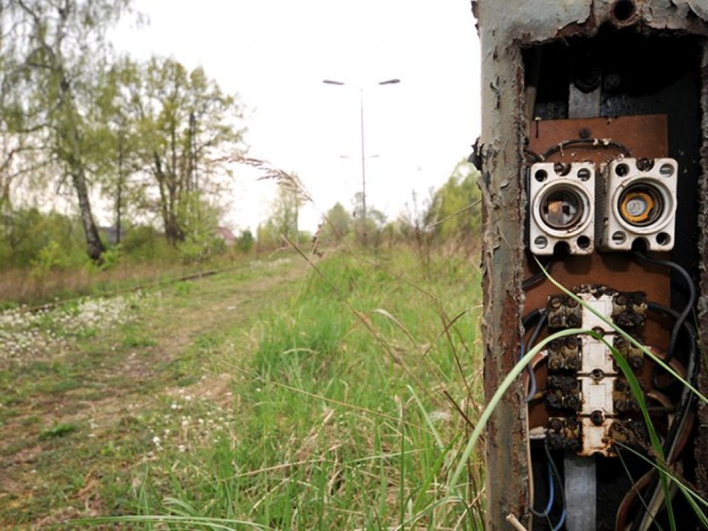 Zostało po kolei, czyli stacje i przystanki PKP w gminie Alwernia - kwiecień 2009 r.