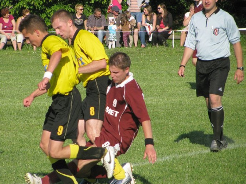 Mecz Pogorzanka Pogorzyce-Promyk Bolęcin 2-3 - 17.05.2009 r.