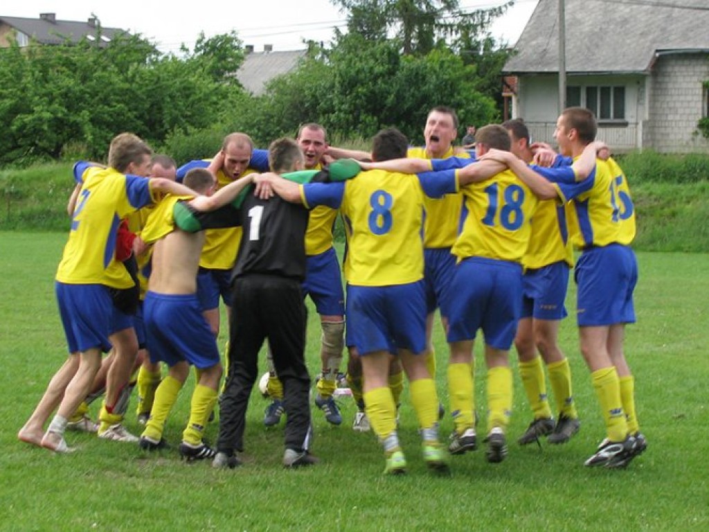 Mecz Wolanka Wola Filipowska–Ruch Młoszowa 3-4 – 11.06.2009 r.