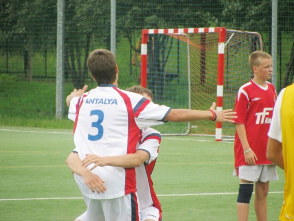 Wakacyjna Liga Futsalu w Chrzanowie (2) – lipiec 2009 r.
