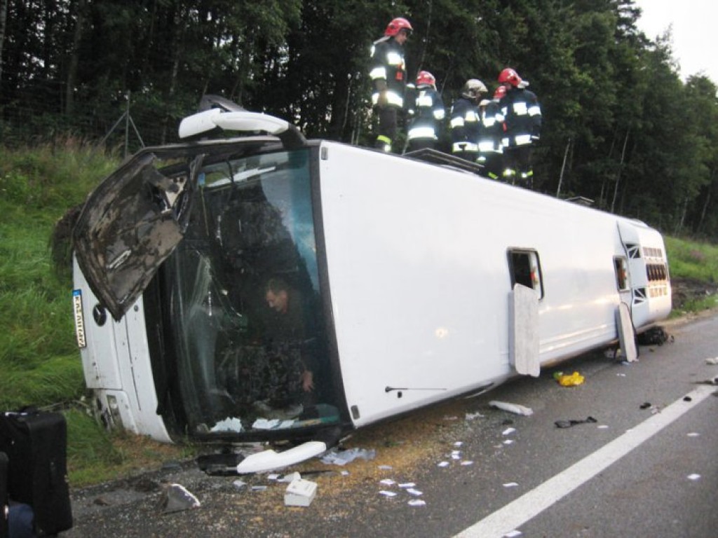 Wypadek autokaru z Ukrainy na autostradzie A4 - 26.07.2009 r.